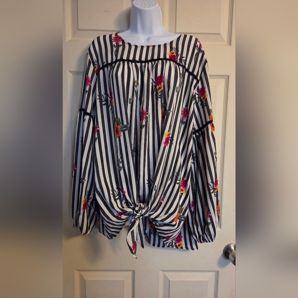 Suzanne Betro Striped Floral Tie Front Women's Top 3X NWT